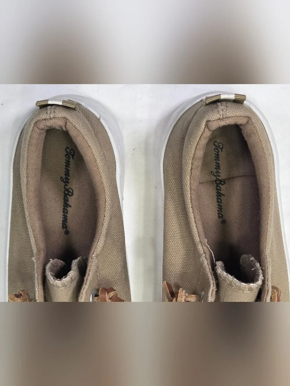 Tommy Bahama Women's Canvas Slip On Sneakers Tan Khaki Leather Laces Sz 7
